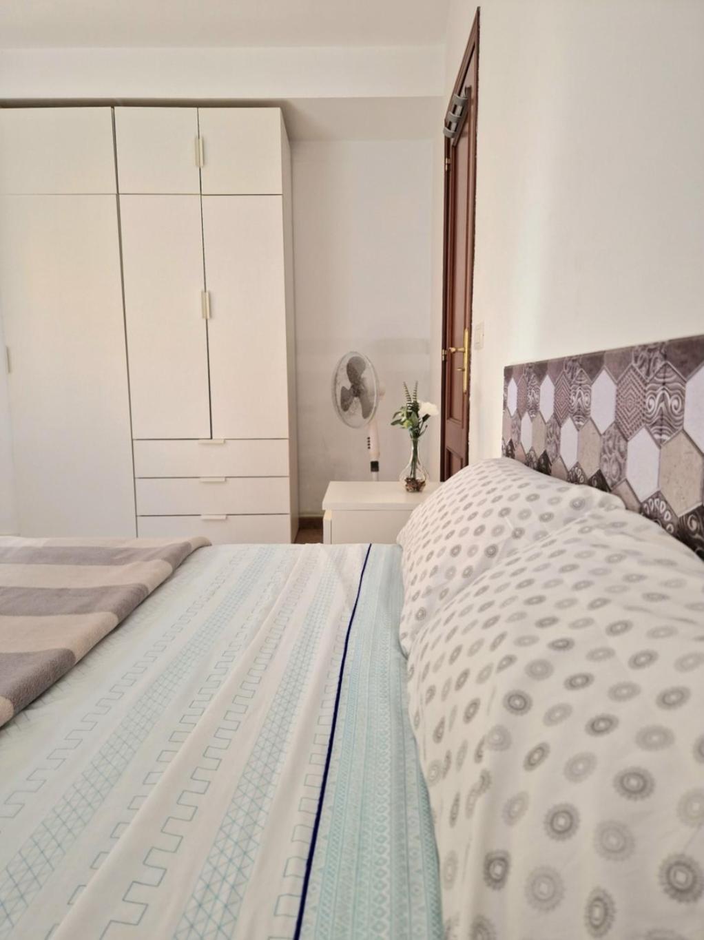 Spacious Independent Chalet Next The Airport - Sea San Isidro  Kültér fotó